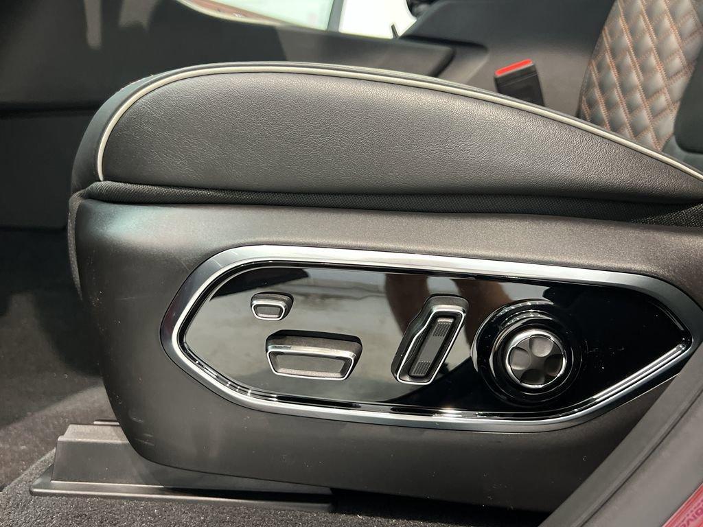 new 2025 Jeep Grand Cherokee car, priced at $58,475