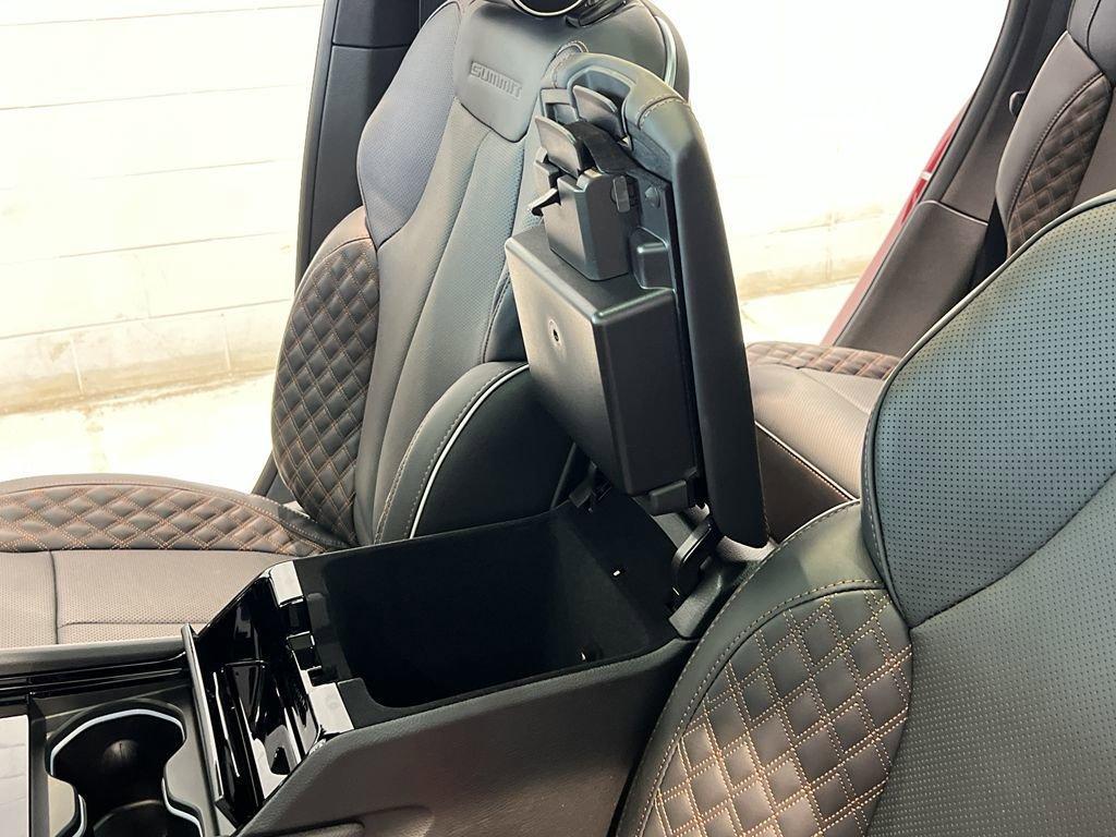 new 2025 Jeep Grand Cherokee car, priced at $58,475