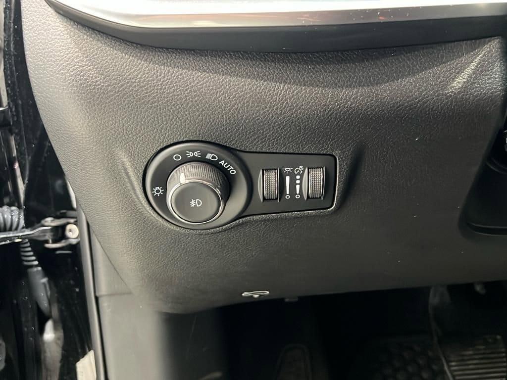 new 2025 Jeep Compass car, priced at $30,595