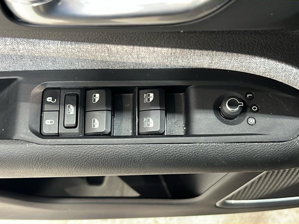 new 2025 Jeep Compass car, priced at $30,678