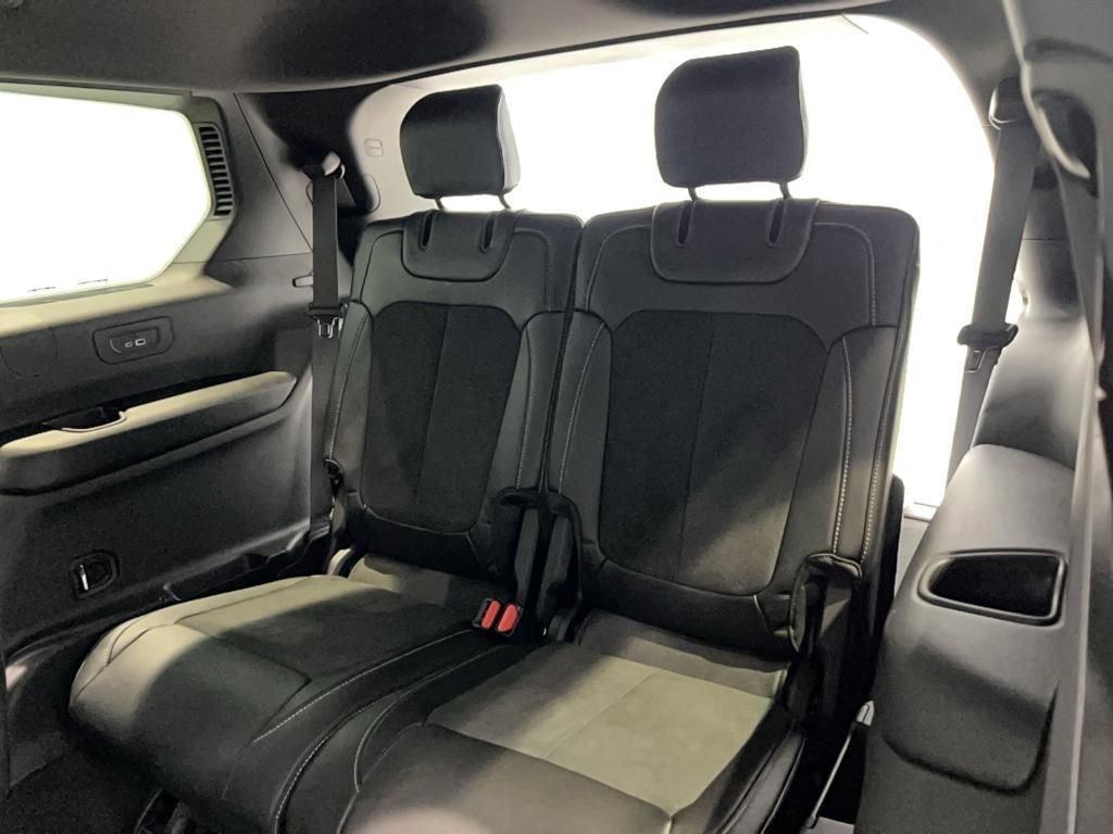 new 2025 Jeep Grand Cherokee L car, priced at $45,176