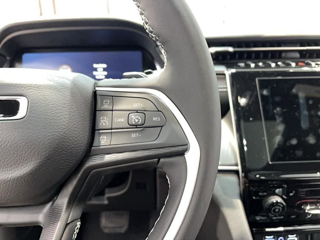 new 2025 Jeep Grand Cherokee L car, priced at $43,675