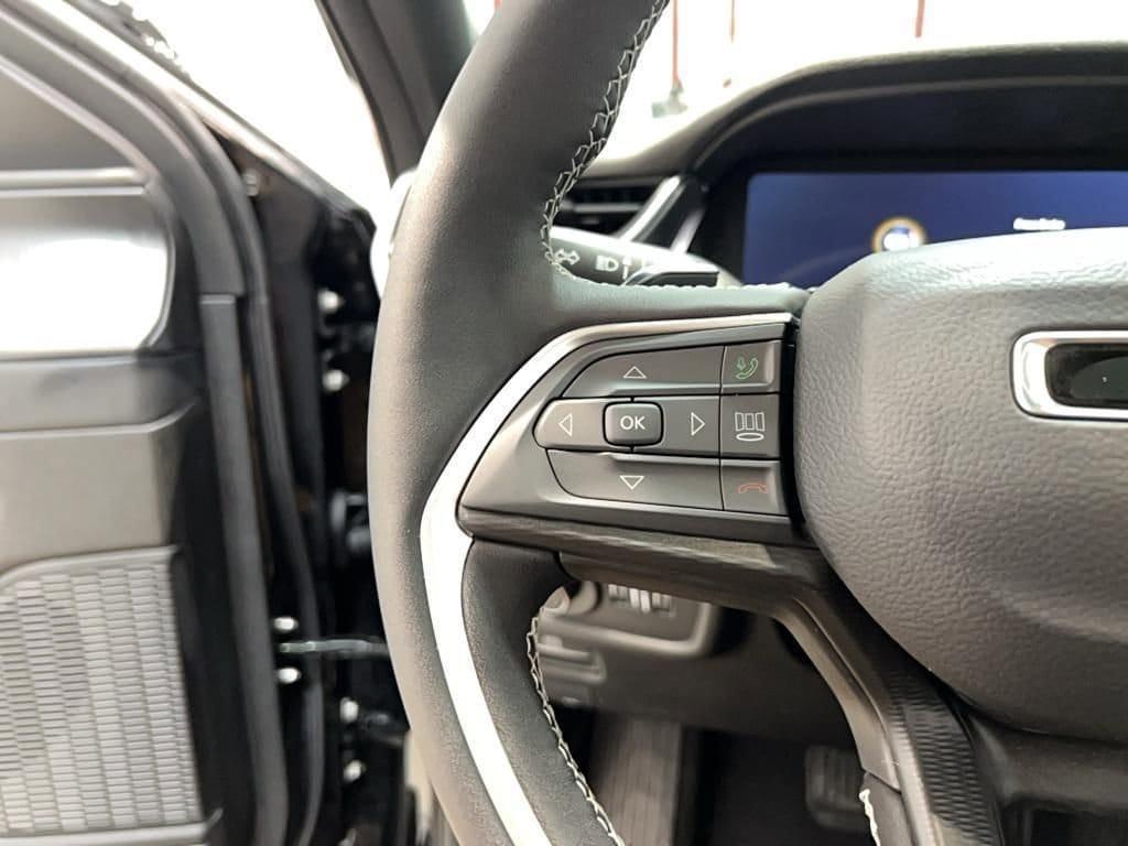 new 2025 Jeep Grand Cherokee L car, priced at $43,675