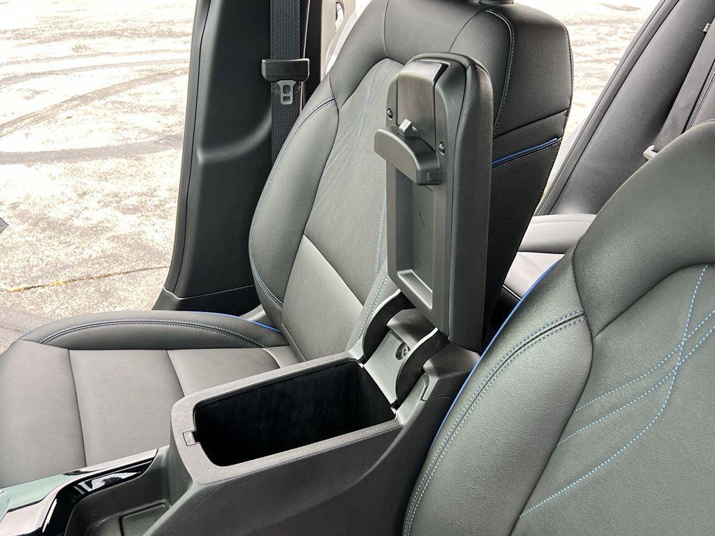 used 2025 Buick Envista car, priced at $24,990