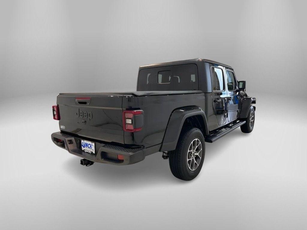 new 2024 Jeep Gladiator car, priced at $50,965