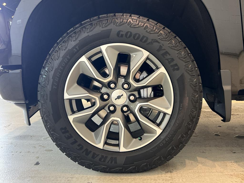 used 2022 Chevrolet Silverado 1500 car, priced at $42,595