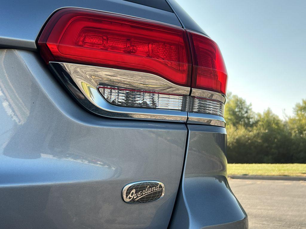 used 2021 Jeep Grand Cherokee car, priced at $28,995
