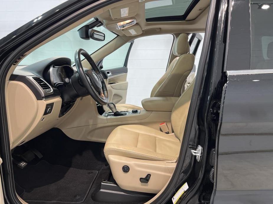 used 2019 Jeep Grand Cherokee car, priced at $19,495