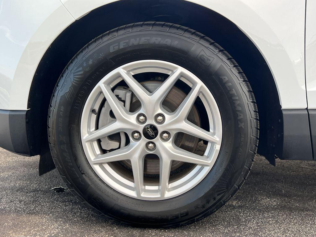used 2024 Ford Edge car, priced at $28,495
