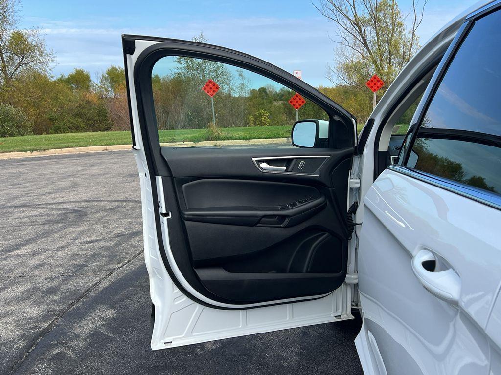 used 2024 Ford Edge car, priced at $28,495