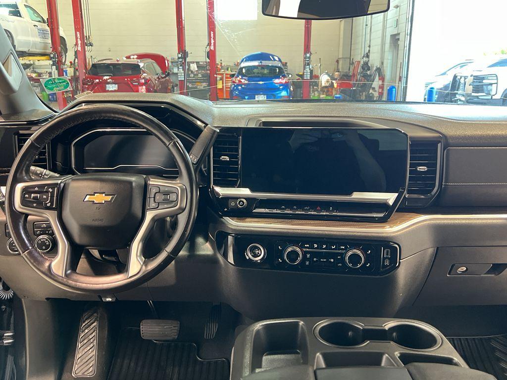 used 2022 Chevrolet Silverado 1500 car, priced at $34,495