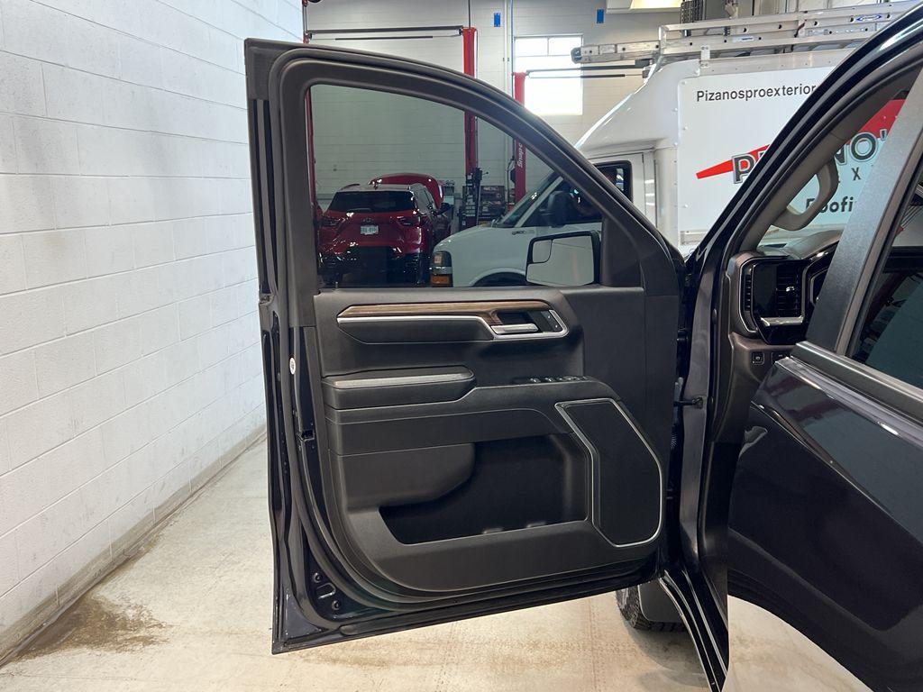used 2022 Chevrolet Silverado 1500 car, priced at $34,495
