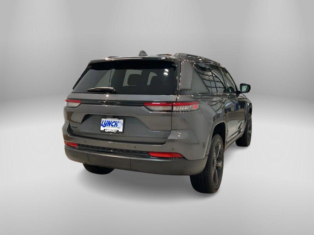 new 2025 Jeep Grand Cherokee car, priced at $43,167