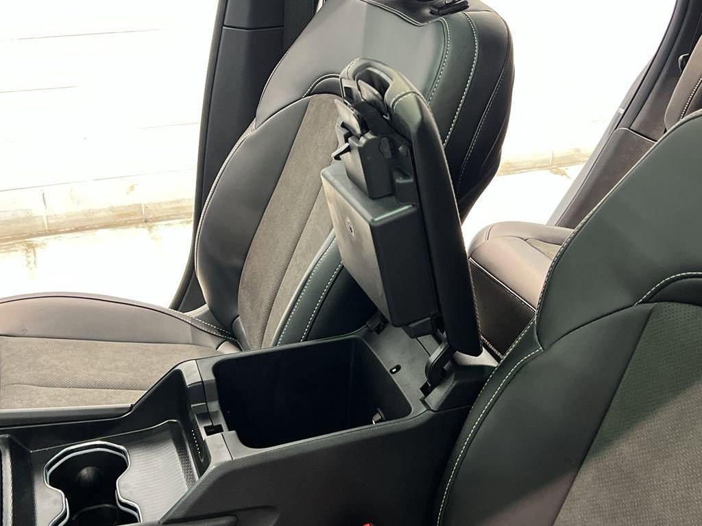 new 2025 Jeep Grand Cherokee car, priced at $44,380