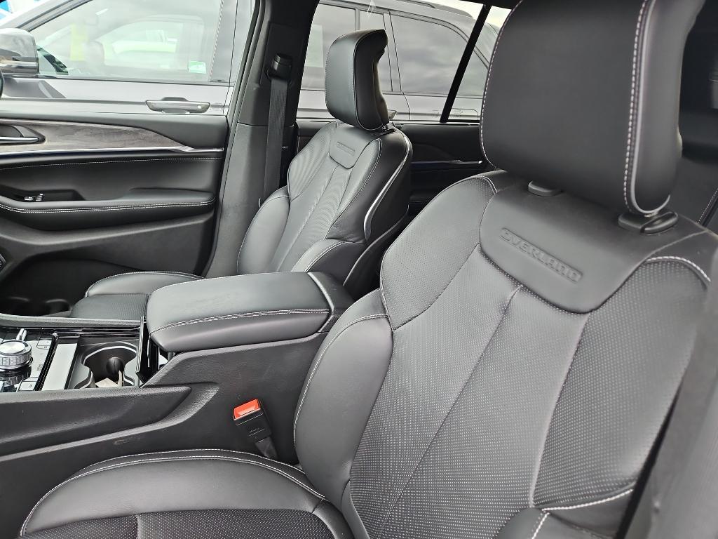 used 2023 Jeep Grand Cherokee car, priced at $44,995
