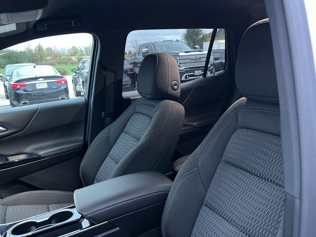 used 2025 Chevrolet Equinox car, priced at $29,695