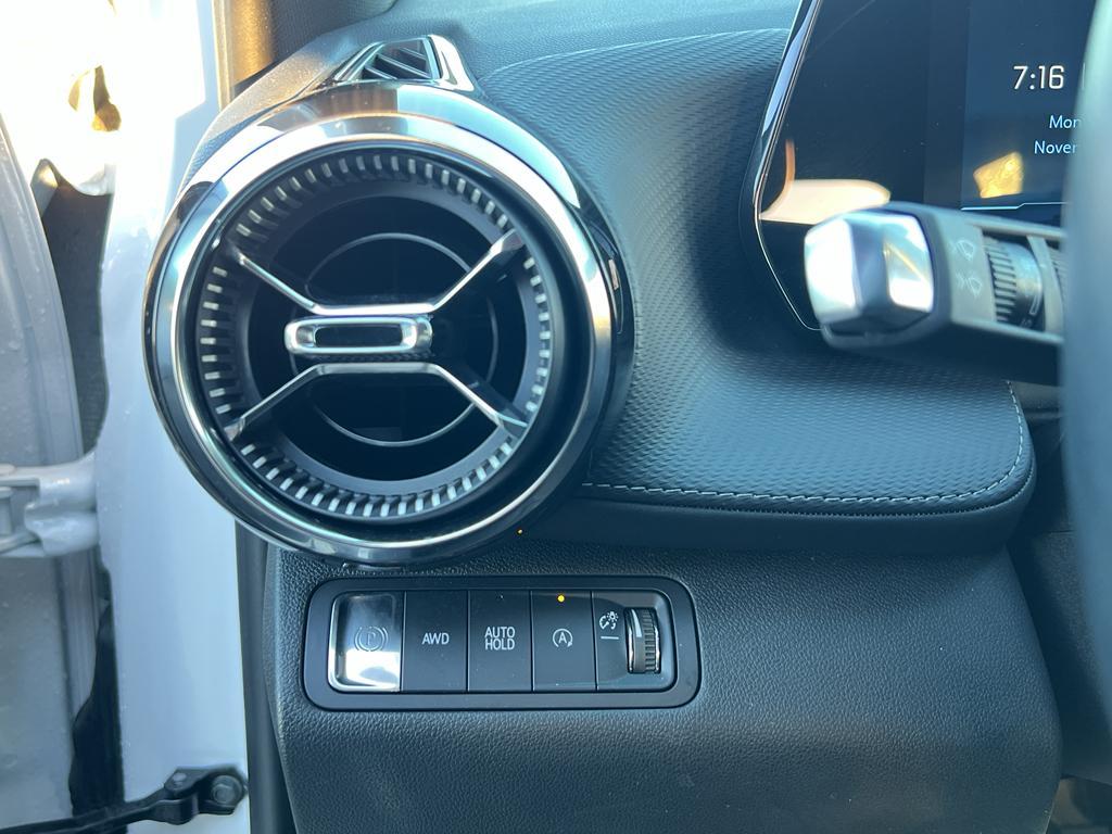 used 2025 Chevrolet Equinox car, priced at $27,495