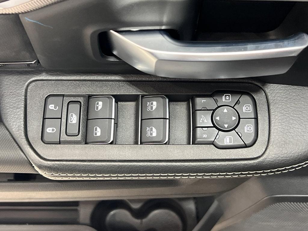 new 2025 Ram 2500 car, priced at $71,995