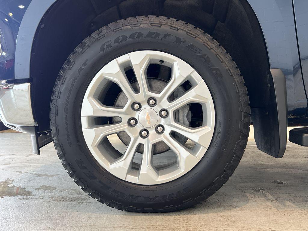 used 2023 Chevrolet Silverado 1500 car, priced at $48,995