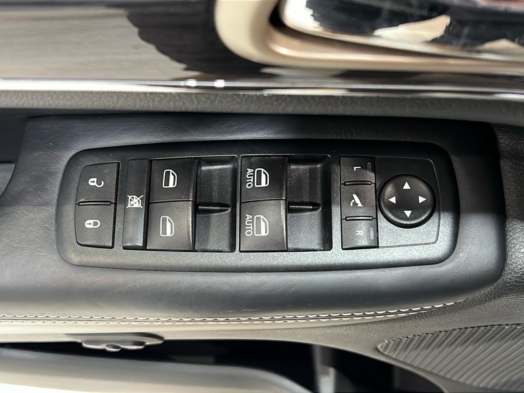 used 2015 Jeep Grand Cherokee car, priced at $17,899