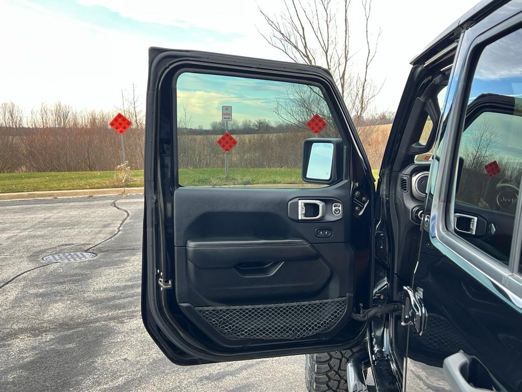 used 2018 Jeep Wrangler Unlimited car, priced at $25,495