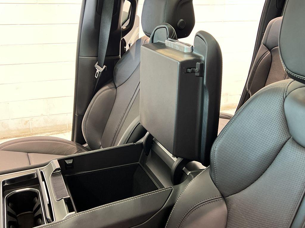 new 2025 Jeep Wagoneer car, priced at $71,472