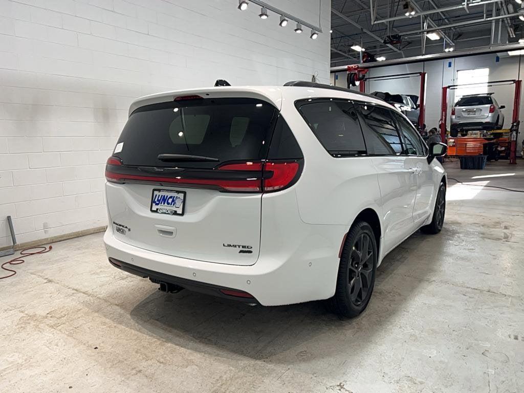 new 2025 Chrysler Pacifica car, priced at $51,995