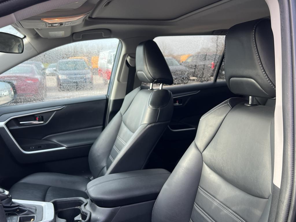 used 2021 Toyota RAV4 car, priced at $29,998