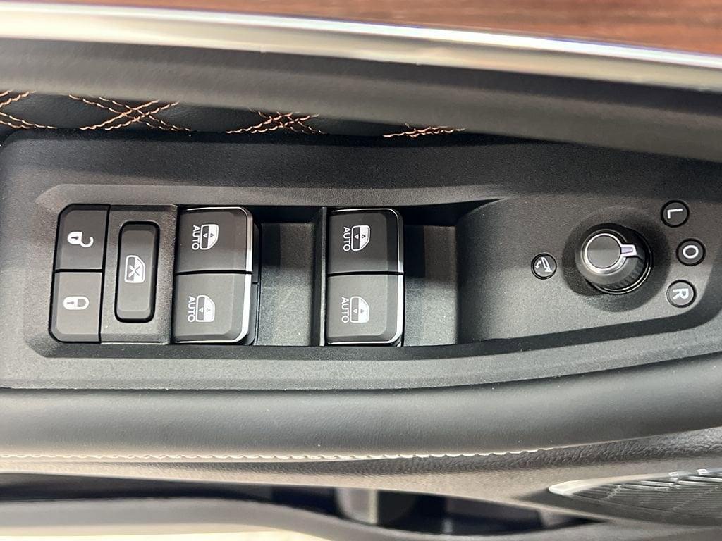 new 2025 Jeep Grand Cherokee L car, priced at $60,336