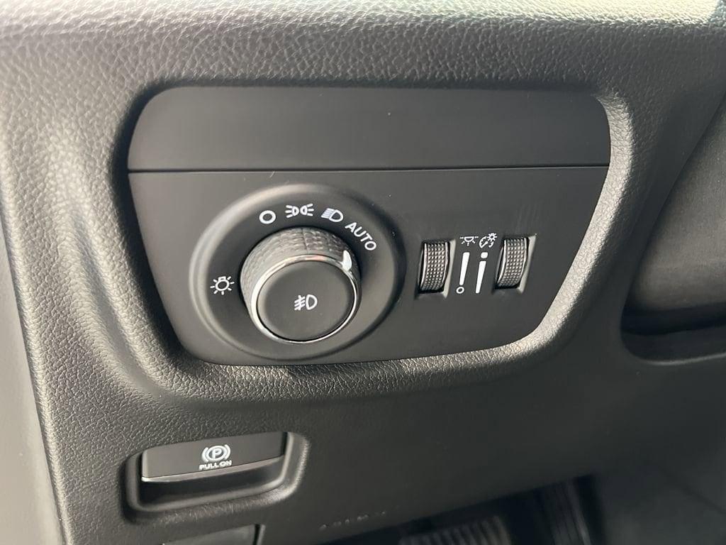 new 2025 Jeep Grand Cherokee L car, priced at $60,336