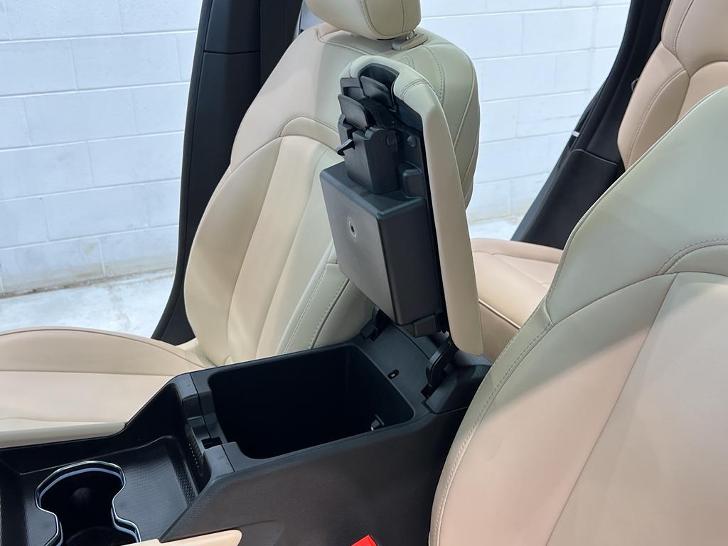 used 2024 Jeep Grand Cherokee car, priced at $42,995
