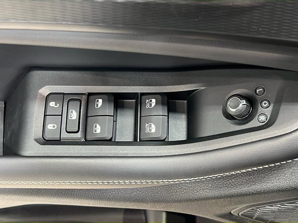 new 2025 Jeep Grand Cherokee L car, priced at $44,295