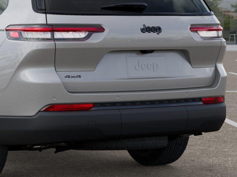 new 2025 Jeep Grand Cherokee L car, priced at $45,122