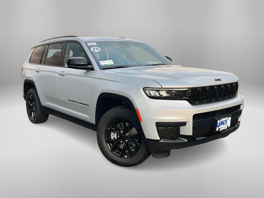 new 2025 Jeep Grand Cherokee L car, priced at $45,490