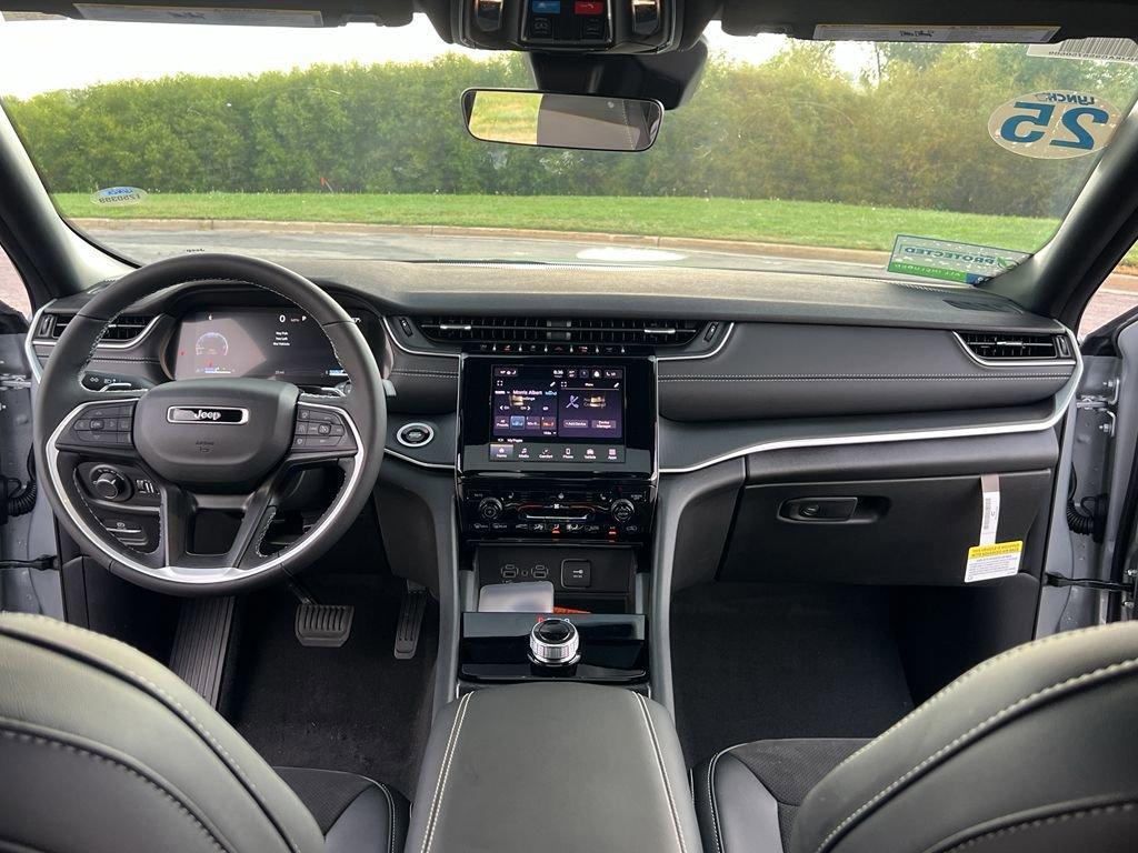 new 2025 Jeep Grand Cherokee L car, priced at $45,490