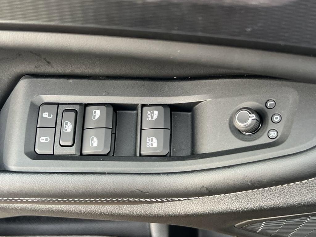 new 2025 Jeep Grand Cherokee L car, priced at $45,490