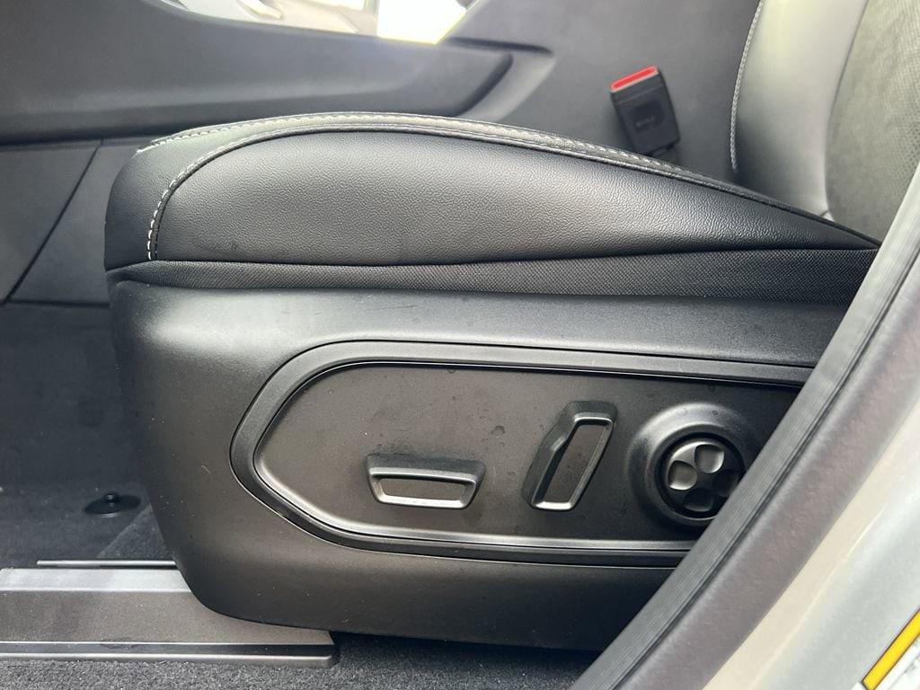 new 2025 Jeep Grand Cherokee L car, priced at $45,490