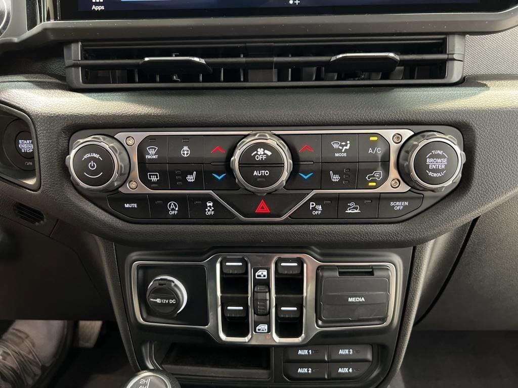 new 2024 Jeep Gladiator car, priced at $47,795