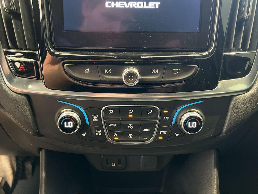 used 2023 Chevrolet Traverse car, priced at $35,985