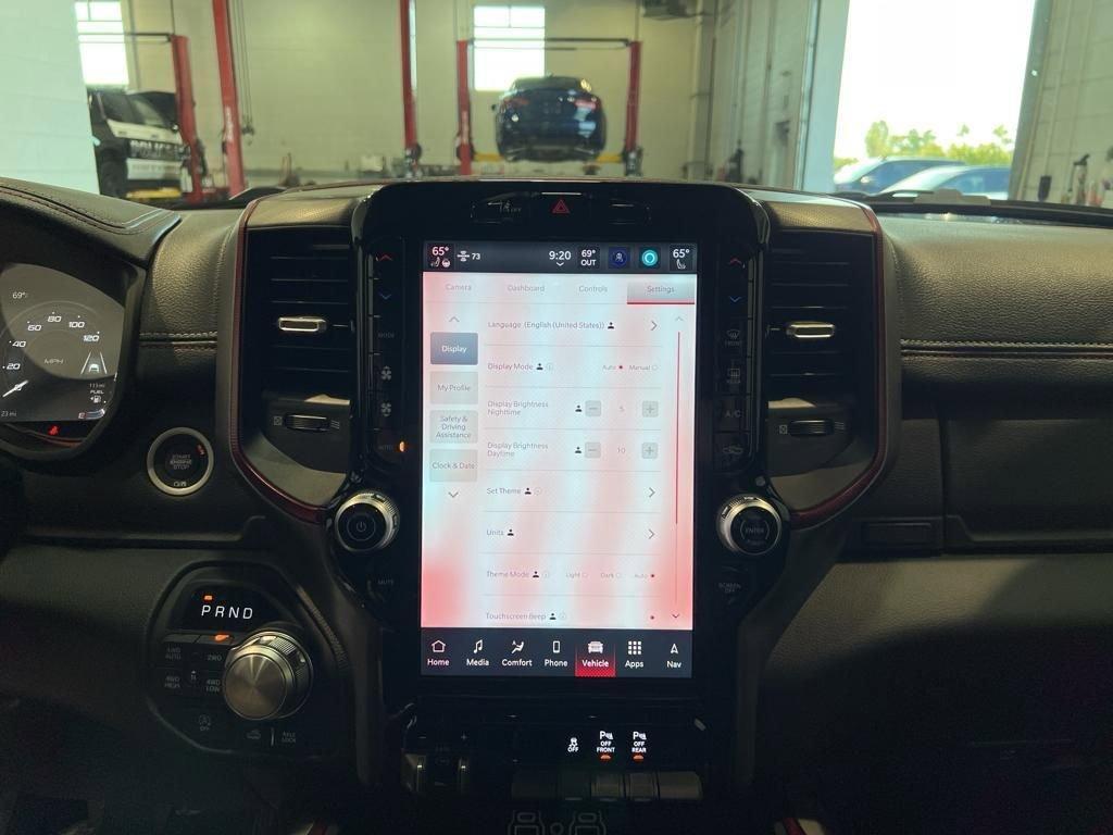 new 2025 Ram 1500 car, priced at $60,781
