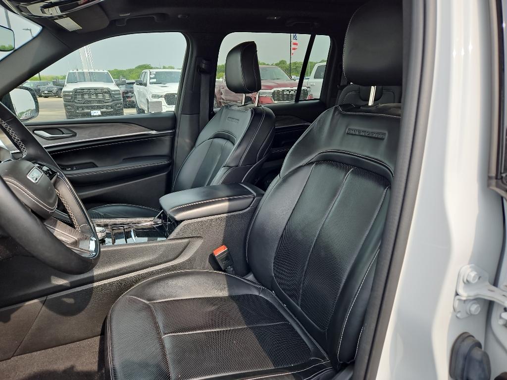 used 2022 Jeep Grand Cherokee car, priced at $34,999