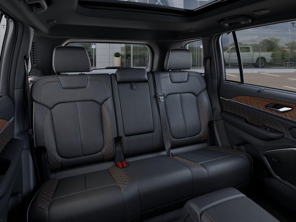 new 2025 Jeep Grand Cherokee car, priced at $65,623