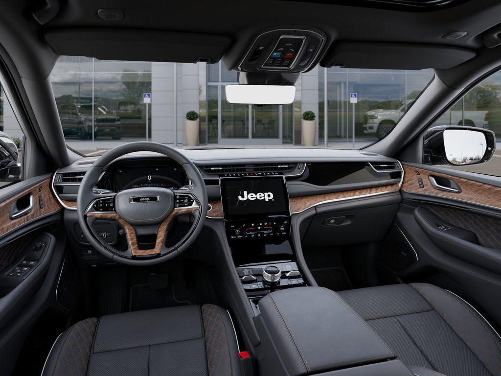 new 2025 Jeep Grand Cherokee car, priced at $65,623