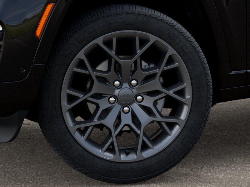 new 2025 Jeep Grand Cherokee car, priced at $65,623
