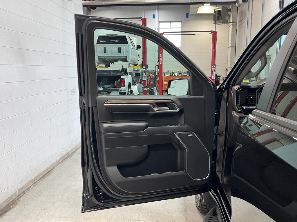 used 2022 Chevrolet Silverado 1500 car, priced at $40,995