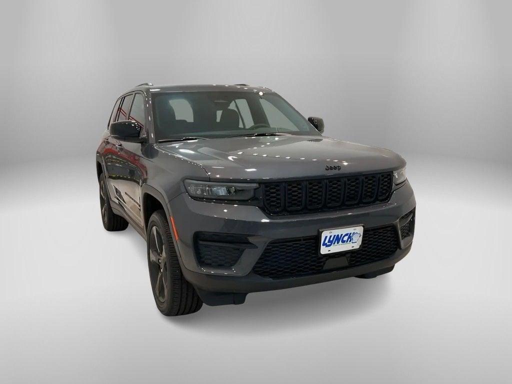 new 2025 Jeep Grand Cherokee car, priced at $45,571