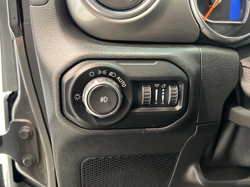 used 2021 Jeep Wrangler Unlimited car, priced at $31,990