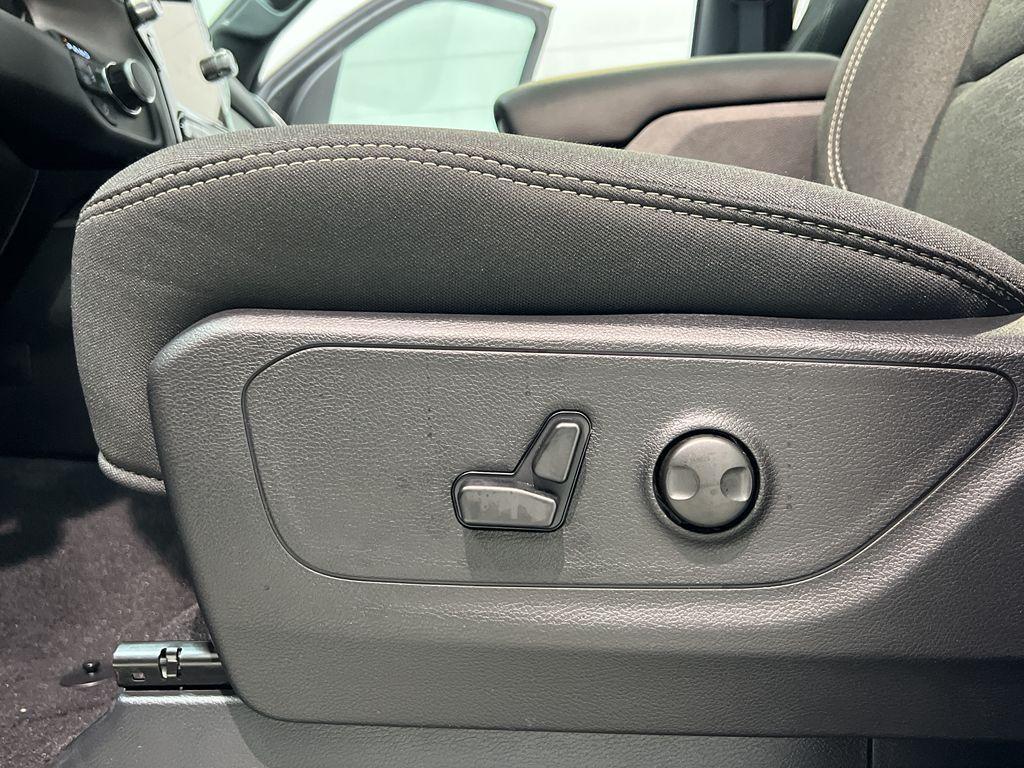 new 2025 Ram 1500 car, priced at $54,519