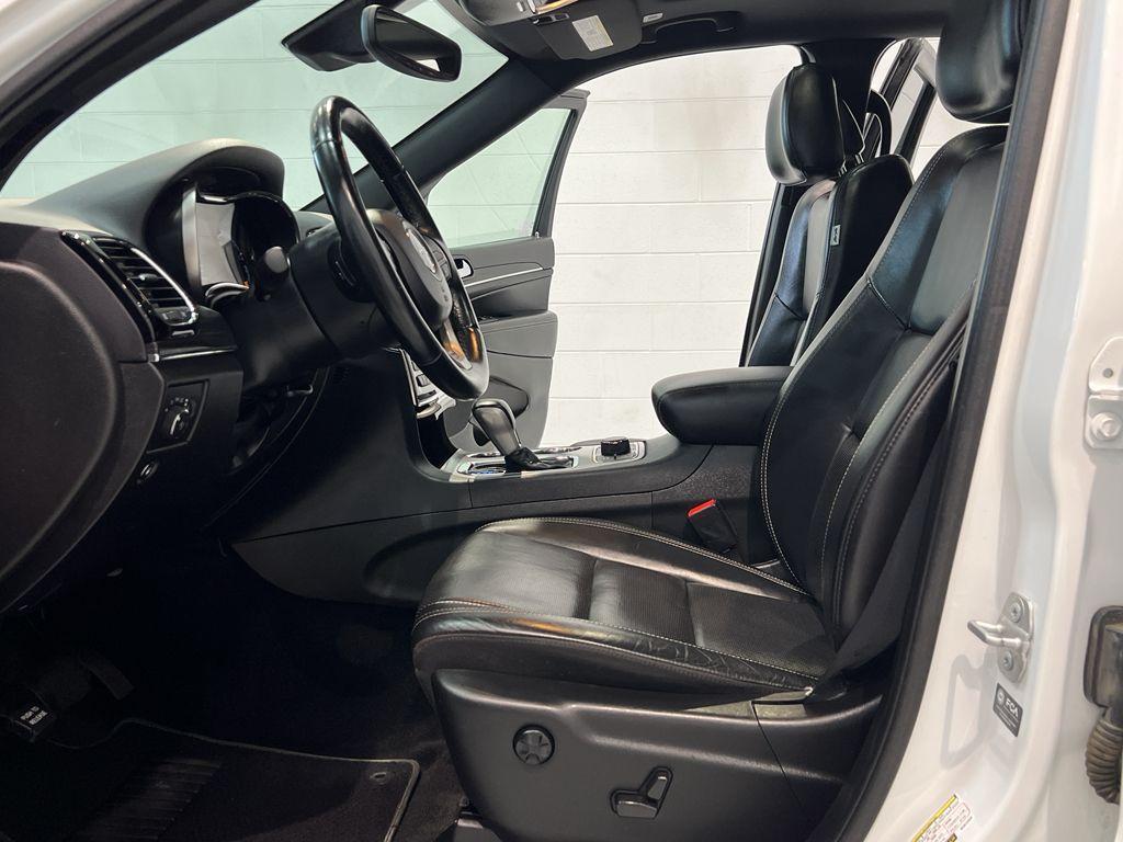 used 2021 Jeep Grand Cherokee car, priced at $28,999
