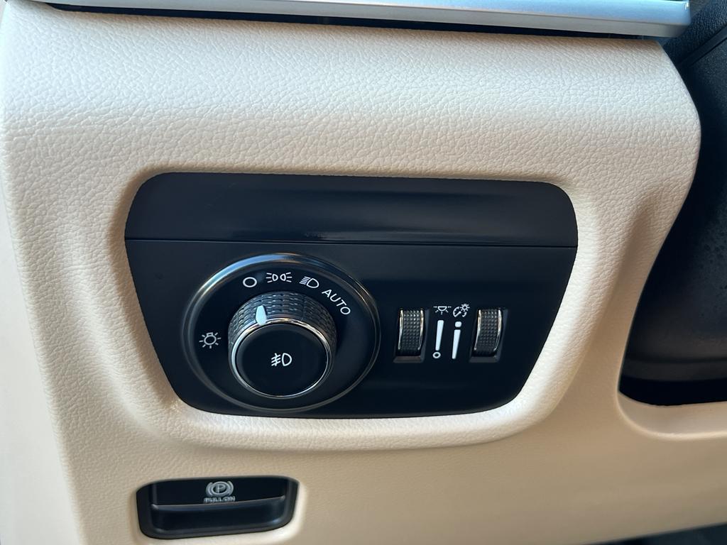 used 2024 Jeep Grand Cherokee L car, priced at $38,789